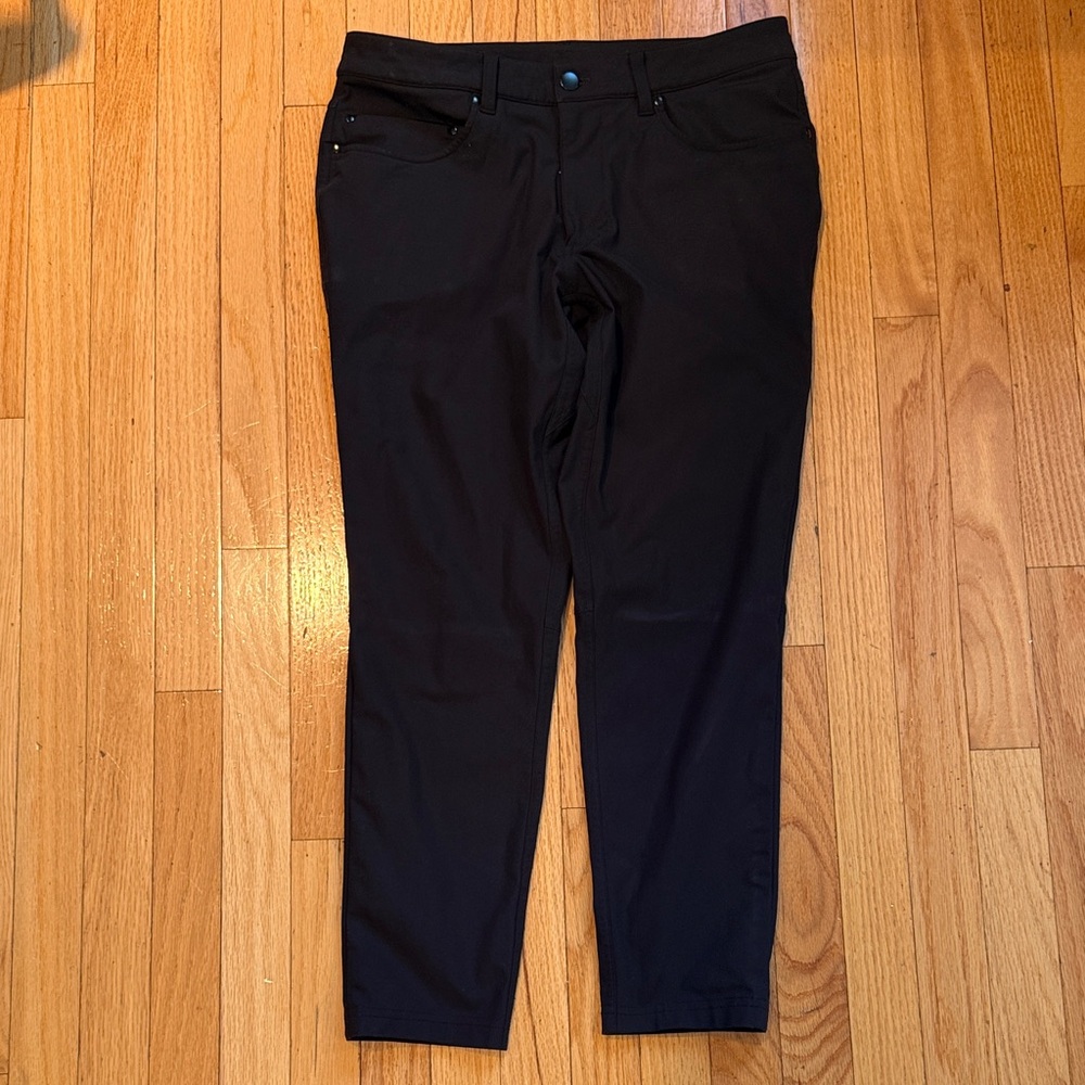 lululemon athletica Men's Black Straight-Leg Chinos